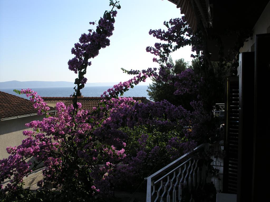 Apartments Dobrila Podgora Exterior photo